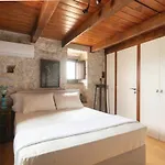 Fameliti Casa Torre Stavríon
