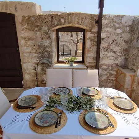 Fameliti Casa Torre Stavrion
