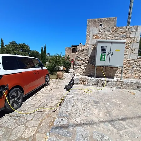 בית נופש Fameliti Casa Torre - Historic Maniot Tower House Stavríon