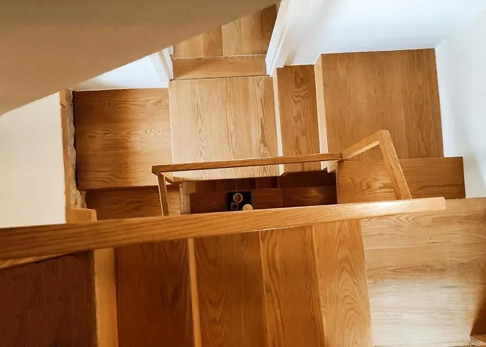 Fameliti Casa Torre Stavrion