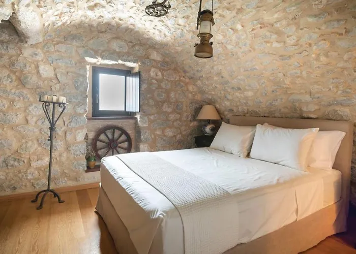 Fameliti Casa Torre Holiday home *